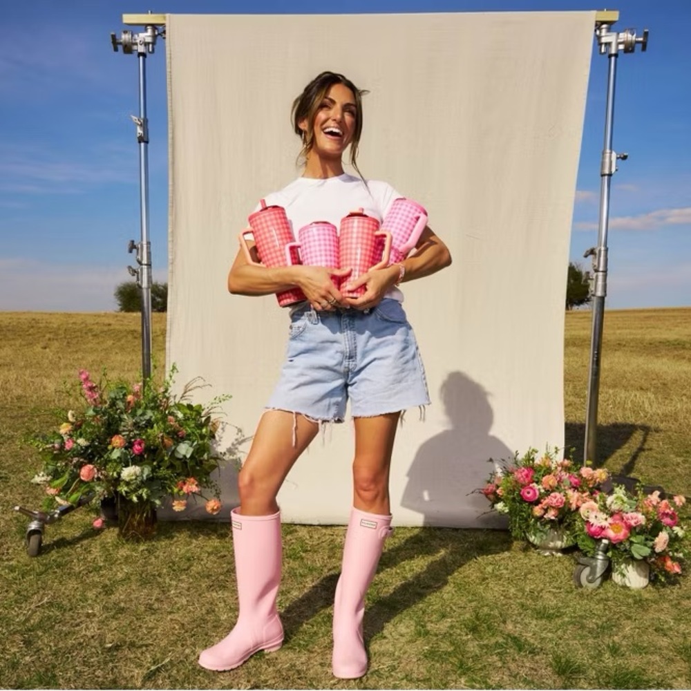 BruMate 30oz Stainless Steel Era Flip Water Bottle - Pink Gingham - Madi Nelson - Picture 14 of 14